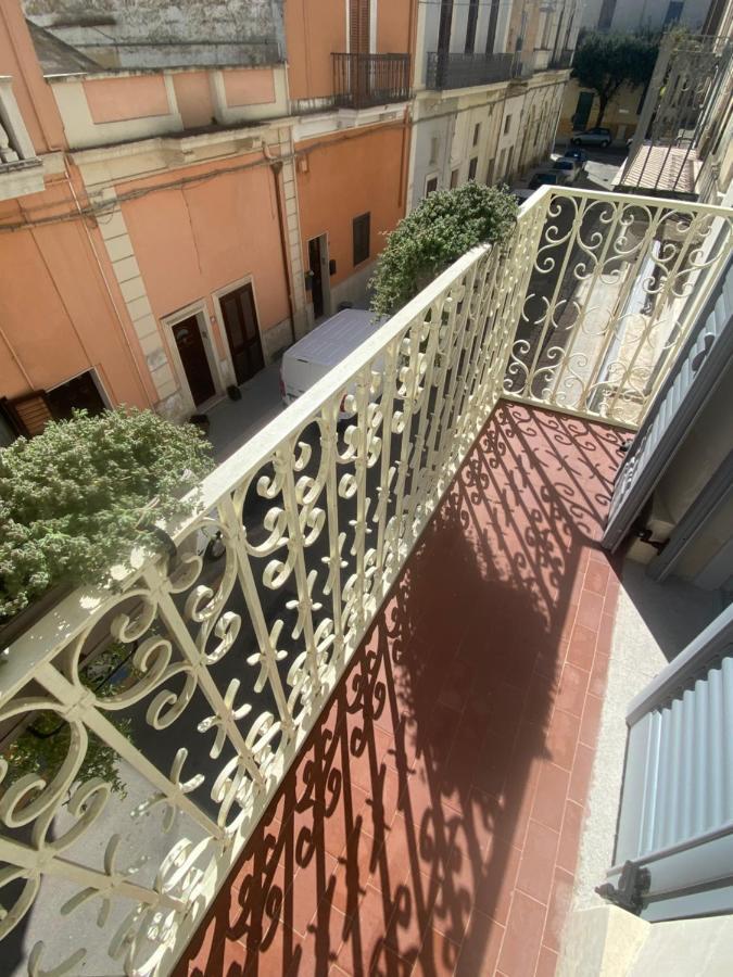 La Casa Di Nonna Titina Apartment Lecce Luaran gambar