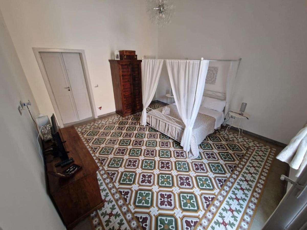 La Casa Di Nonna Titina Apartment Lecce Luaran gambar